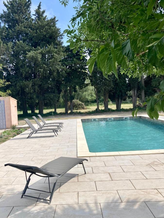 Mas Du Petit Claux Hotel Barbentane Eksteriør billede